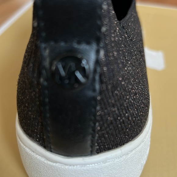 Michael kors Women's Juno Knit Slip-On Sneakers - Picture 9 of 11